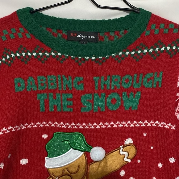 32 Degrees Red Holiday Sweater Size XL with Dabbing Gingerbread Snowflake Design - Picture 4 of 10